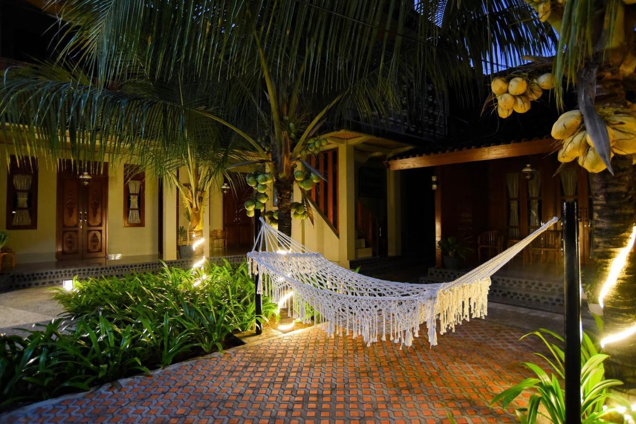 Ferienwohnung Ndalem Mataram Banyuwangi  Exterior foto