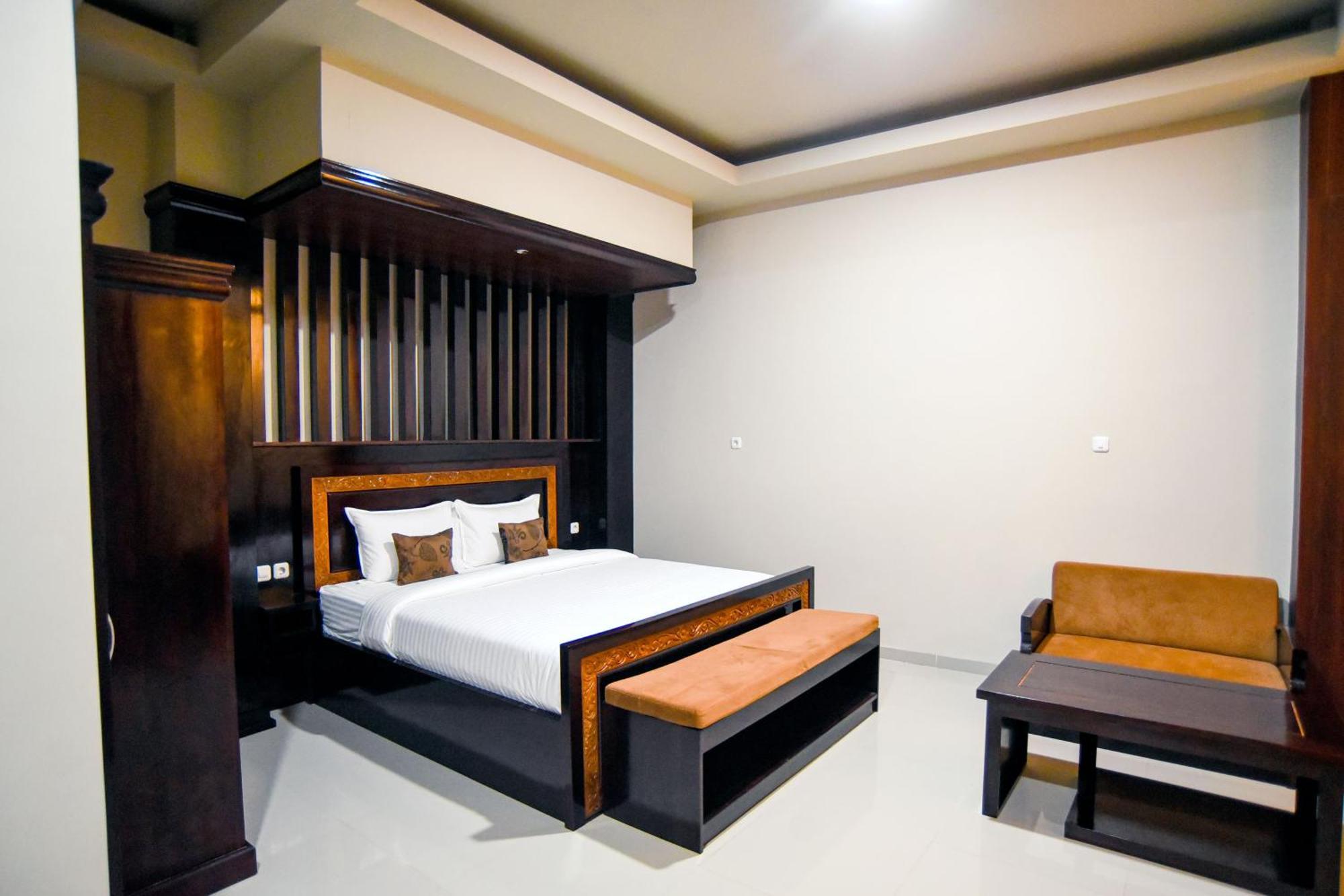 Ferienwohnung Ndalem Mataram Banyuwangi  Exterior foto